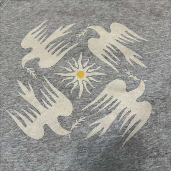 Anthropologie Jason Yun Medium Gray Sweatshirt Sweater ~ Doves Novelty Casual - Picture 4 of 9
